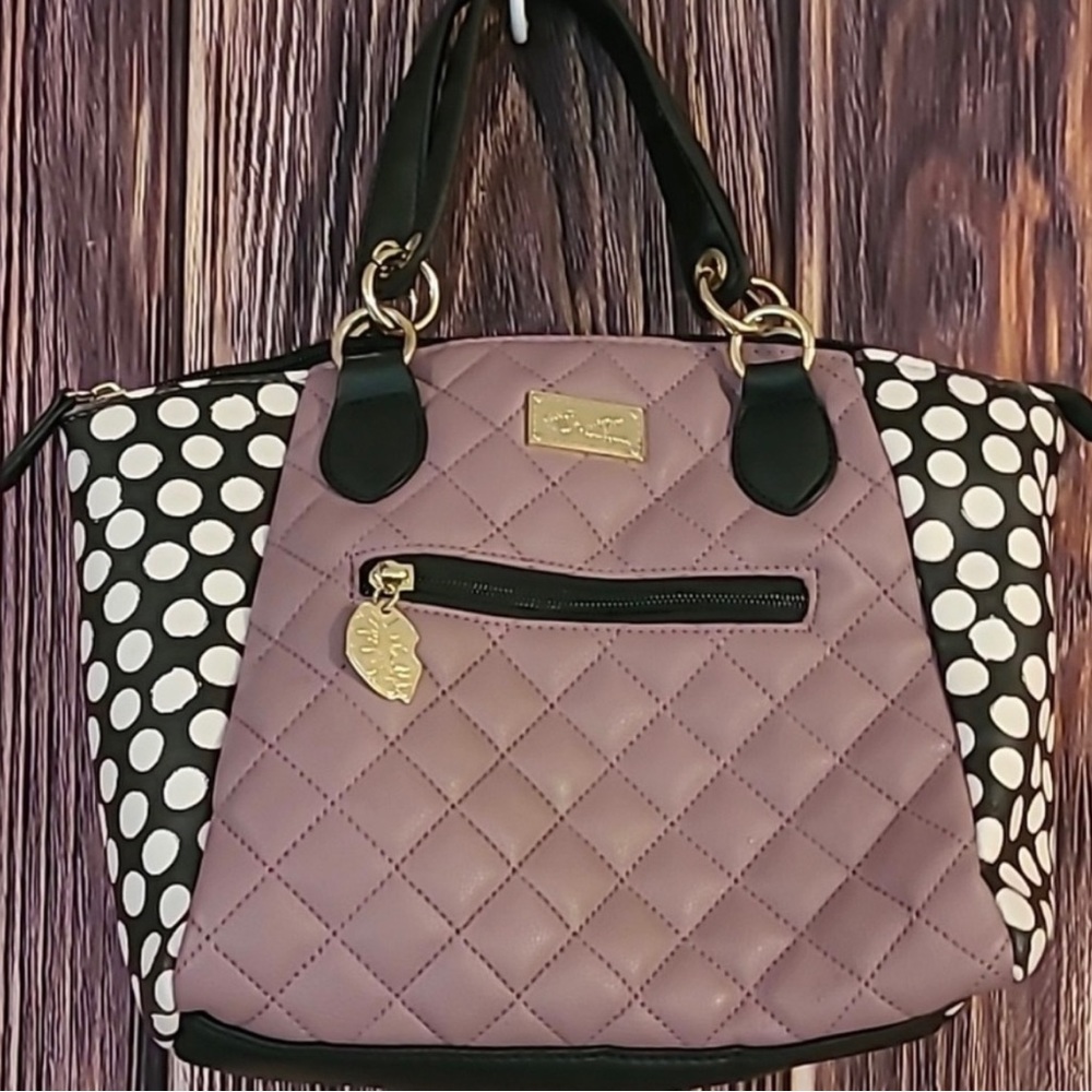 Like new betsey bag